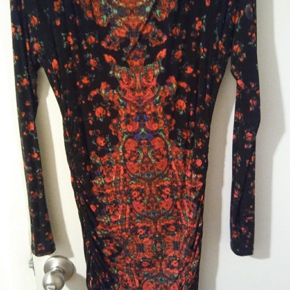 Guess dress size 2 - Picture 3 of 3